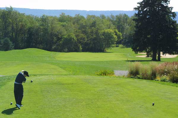 Blue & White Golf Courses