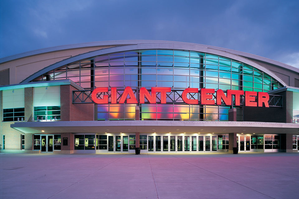 GIANT CenterSM